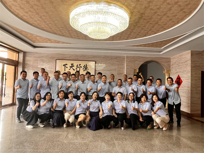 未來不負(fù)韶華，繼續(xù)砥礪前行，第一季度總結(jié)大會(huì)順利召開